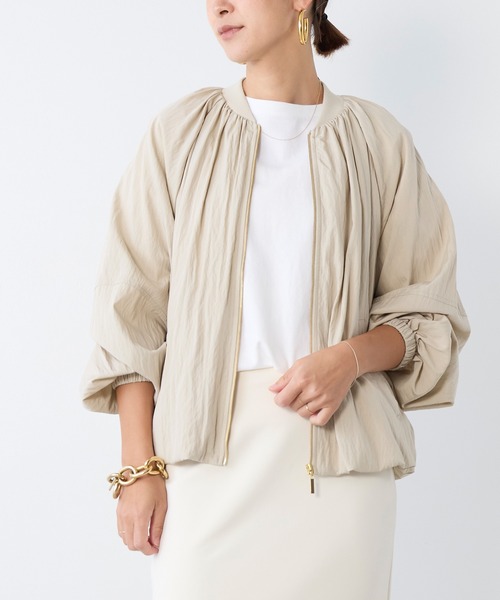 MICA&DEAL（マイカ＆ディール）の「ヘムバルーンナイロンブルゾン（ブルゾン・レディース・カーキ/チャコールグレー/ベージュ・FREE）」の2枚目の写真