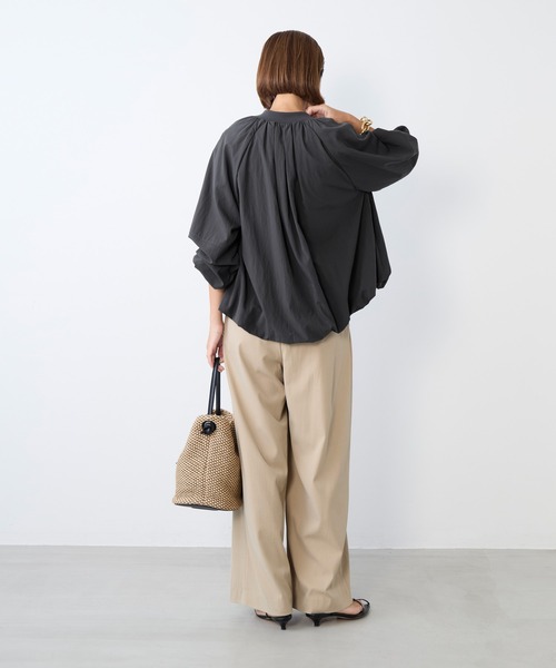 MICA&DEAL（マイカ＆ディール）の「ヘムバルーンナイロンブルゾン（ブルゾン・レディース・カーキ/チャコールグレー/ベージュ・FREE）」の22枚目の写真