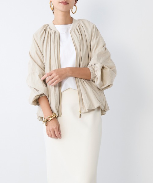 MICA&DEAL（マイカ＆ディール）の「ヘムバルーンナイロンブルゾン（ブルゾン・レディース・カーキ/チャコールグレー/ベージュ・FREE）」の4枚目の写真