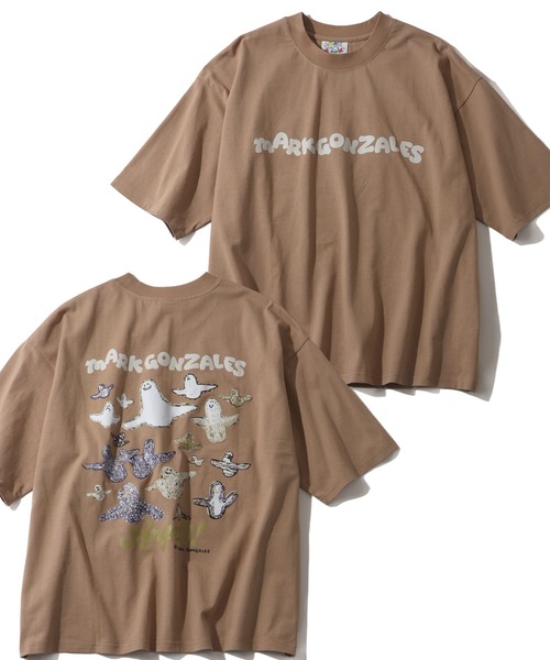 Mark Gonzales(マーク・ゴンザレス)の「【Mark Gonzales/マーク ゴンザレス】アートワークデザイン アソート ワンポイントプリントTシャツ(Tシャツ/カットソー・メンズ・ホワイト系その他3/ホワイト系その他/ブルー系その他3/ブラック系その他2/ピンク系その他/ピンク系その他3/グリーン系その他3/ピンク系その他2/グリーン系その他2/ブルー系その他/グリーン系その他6/ブラック系その他3/ベージュ系その他3/ブラック系その他6/ブラック系その他4/ベージュ系その他/ベージュ系その他4/ベージュ系その他2/グリーン系その他/グリーン系その他5/ピンク系その他6/ブラック系その他5/ベージュ系その他5/グリーン系その他4/ホワイト系その他4/ホワイト系その他2/ブラック系その他/ベージュ系その他6/ピンク系その他5/ピンク系その他4/ブルー系その他6/ホワイト系その他6/ブルー系その他5/ホワイト系その他5/ブルー系その他4/ブルー系その他2・M/L/XL)」の17枚目の写真