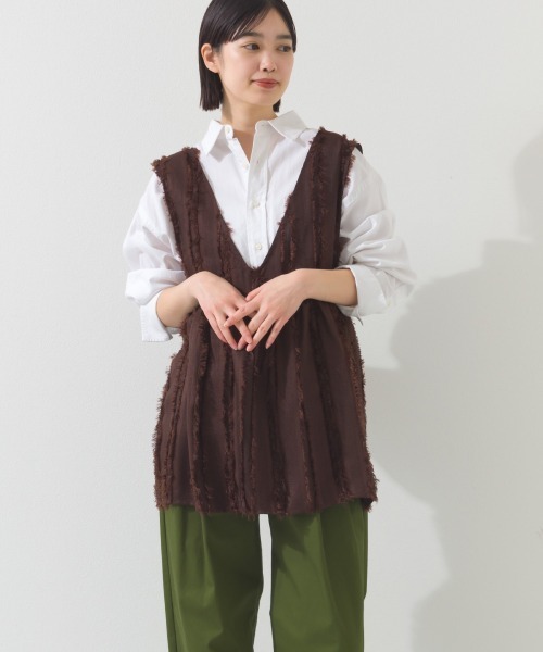 OMNES（オムネス）の「フリンジ前後２wayペプラムリボン付ベスト（ベスト・レディース・ブラウン/ホワイト/ブルー/ブラック・FREE）」の15枚目の写真