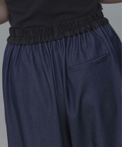 Eimee Law(エイミーロウ)の「レースモチーフ コクーンパンツ(その他パンツ・レディース・インディゴブルー/ベージュ・MEDIUM)」の11枚目の写真