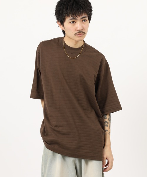 MN+LA（エムエヌエルエー）の「MN+LA STRIPED PIQUE MOCKNECK TEE ストライプモックネック半袖Tシャツ（Tシャツ/カットソー・メンズ・テラコッタ/ウッド・2XL/XL/M/L）」の16枚目の写真