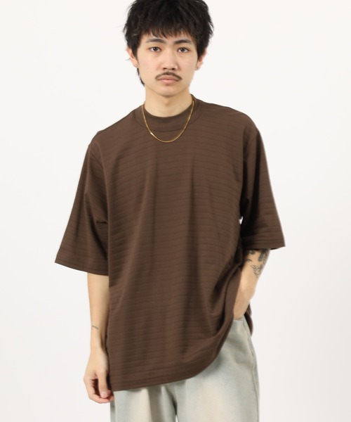 MN+LA（エムエヌエルエー）の「MN+LA STRIPED PIQUE MOCKNECK TEE ストライプモックネック半袖Tシャツ（Tシャツ/カットソー・メンズ・テラコッタ/ウッド・2XL/XL/M/L）」の13枚目の写真