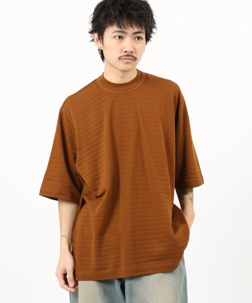 MN+LA（エムエヌエルエー）の「MN+LA STRIPED PIQUE MOCKNECK TEE ストライプモックネック半袖Tシャツ（Tシャツ/カットソー・メンズ・テラコッタ/ウッド・2XL/XL/M/L）」の19枚目の写真