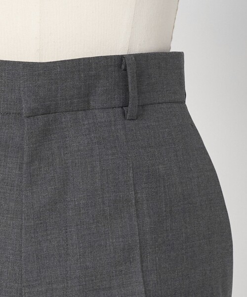 LOEFF(ロエフ)の「<LOEFF>トロピカルウール ショートパンツ(その他パンツ・レディース・グレー系/ネイビー・0/1)」の15枚目の写真