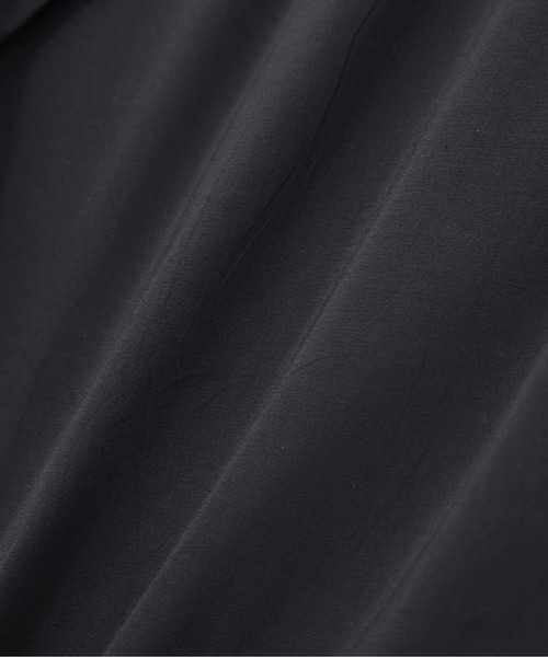 MARGARET HOWELL(マーガレットハウエル)の「FINE STRIPE COTTON SILK JACKET(テーラードジャケット・レディース・ブラック系その他/グレー系その他3・1)」の11枚目の写真