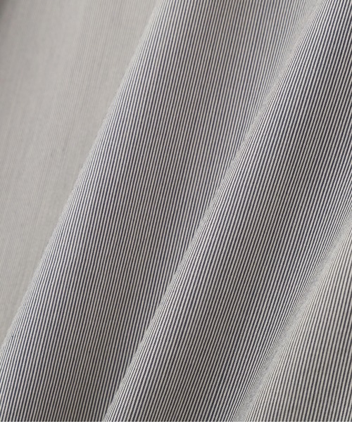 MARGARET HOWELL(マーガレットハウエル)の「FINE STRIPE COTTON SILK JACKET(テーラードジャケット・レディース・ブラック系その他/グレー系その他3・1)」の8枚目の写真