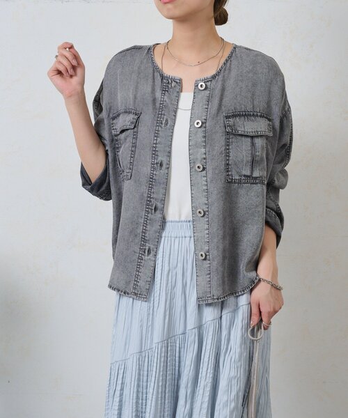 Jena espace merveilleux（ジェナ　エスパスメルヴェイユ）の「テンセルデニムジャケット（ベスト・レディース・グレー/ブルー・FREE）」の2枚目の写真