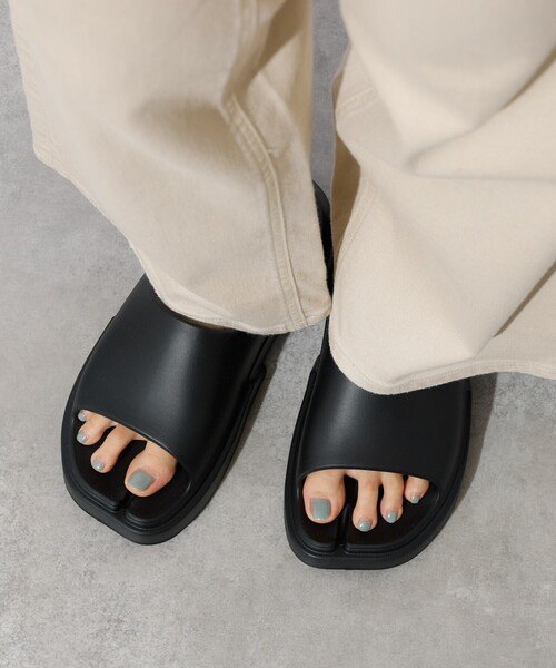 PAES（ペイズ）の「【PAES / ペイズ】Slide Basic Line | PAYES03 / リカバリーサンダル/ユニセックス（サンダル・メンズ・ブラック・26/27/28）」の10枚目の写真