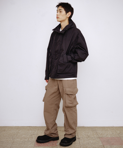 KALAPATTHAR（カラパタール）の「UTILITY NYLON RIPSTOP SEMI-WIDE PANTS - BEIGE（その他パンツ・メンズ・その他・MEDIUM/LARGE/X-LARGE）」の2枚目の写真