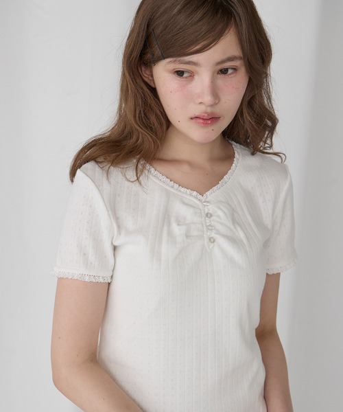Unblend(アンブレンド)の「【Unblend】配色レース ヘンリーネック半袖Tシャツ(Tシャツ/カットソー・レディース・ブラック/ライトブルー/ピンク/杢グレー/オフホワイト・FREE)」の18枚目の写真