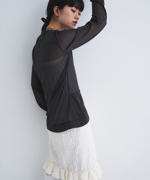 CODE A（コードエー）の「sheer jersey cardigan（カーディガン/ボレロ・レディース・チャコールグレー/ホワイト・00）」の4枚目の写真
