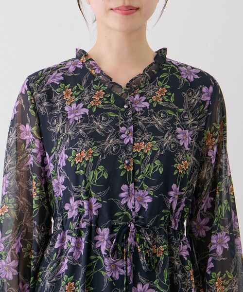 Jayro(ジャイロ)の「フリルネック花柄ワンピース(ワンピース・レディース・ホワイト系その他2・FREE)」の16枚目の写真