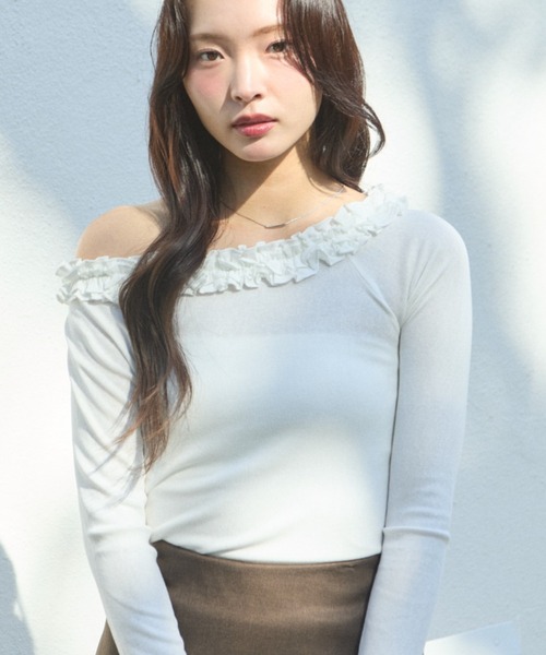 krahe(クレーエ)の「フリルネックシアーロングスリーブトップス(Tシャツ/カットソー・レディース・ホワイト/イエロー/ブラック/グレー・FREE)」の14枚目の写真