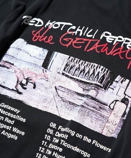 THRIFTY LOOK（スリフティールック）の「TRIFTY LOOK スリフティルック / THRIFTY"RHCP"TEE（Tシャツ/カットソー・メンズ・ブラック/ブラック系1・MEDIUM/LARGE/X-LARGE）」の5枚目の写真