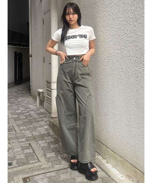 MURUA(ムルーア)の「パッチポケットバレルレッグパンツ 夏服(その他パンツ・レディース・ブラウン/カーキ・2/1)」の4枚目の写真