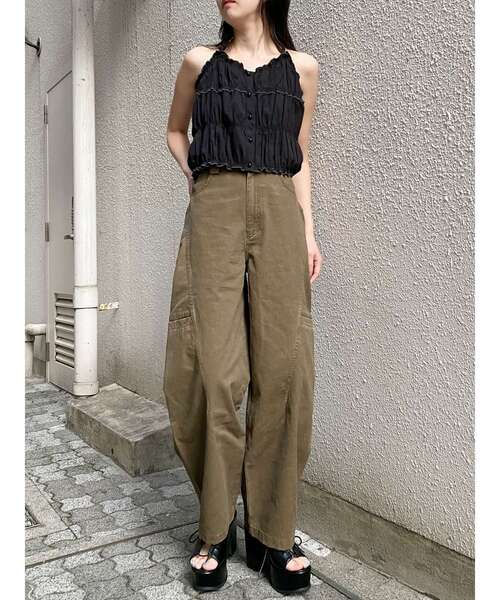 MURUA(ムルーア)の「パッチポケットバレルレッグパンツ 夏服(その他パンツ・レディース・ブラウン/カーキ・2/1)」の9枚目の写真