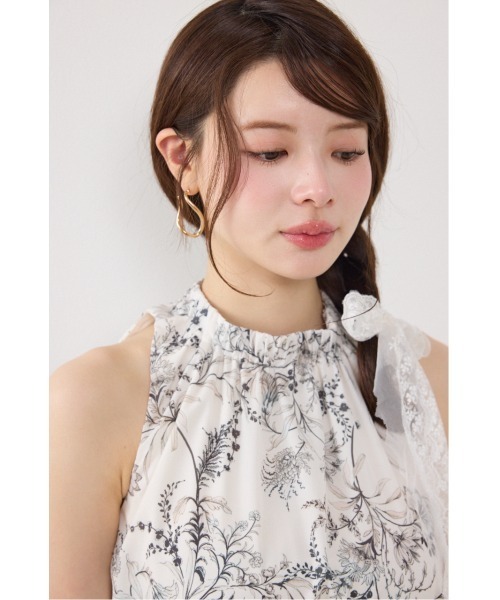 rienda(リエンダ)の「【AKB48 伊藤百花さん着用・女神ワンピース】ホルターネックギャザーフレアワンピース 夏服(ワンピース・レディース・グレー系その他/マルチ/アイボリー/ブラック/ホワイト系その他/ピンク・SMALL/MEDIUM)」の18枚目の写真