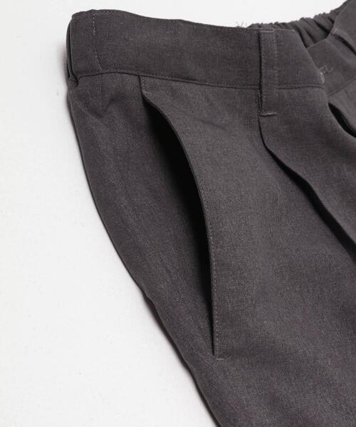 URBAN RESEARCH ROSSO MEN(アーバンリサーチロッソメン)の「『セットアップ対応』『防シワ』サマーウール調ストレートスラックス(その他パンツ・メンズ・ベージュ/ブラック/グレー・MEDIUM/LARGE)」の22枚目の写真