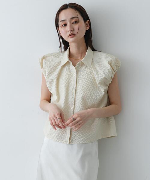 SENSE OF PLACE by URBAN RESEARCH(センスオブプレイスバイアーバンリサーチ)の「シアーサッカーバルーンスリーブシャツ(シャツ/ブラウス・レディース・ブラック/イエロー/オフホワイト・ONE)」の5枚目の写真