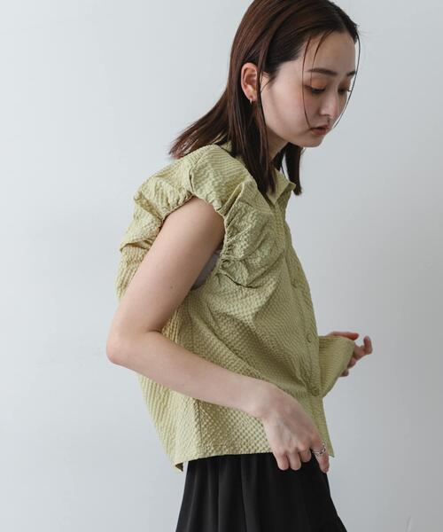 SENSE OF PLACE by URBAN RESEARCH(センスオブプレイスバイアーバンリサーチ)の「シアーサッカーバルーンスリーブシャツ(シャツ/ブラウス・レディース・ブラック/イエロー/オフホワイト・ONE)」の22枚目の写真