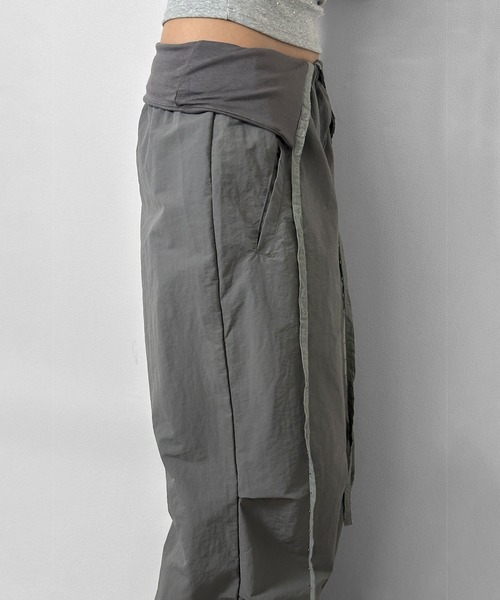 FOLLOWIN（フォロウィン）の「【 UNISEX 】フックデザインルーズワイドパンツ（スウェットパンツ・レディース・ブラック/グレー/カーキ・FREE）」の22枚目の写真