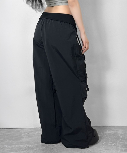 FOLLOWIN（フォロウィン）の「【 UNISEX 】フックデザインルーズワイドパンツ（スウェットパンツ・レディース・ブラック/グレー/カーキ・FREE）」の17枚目の写真