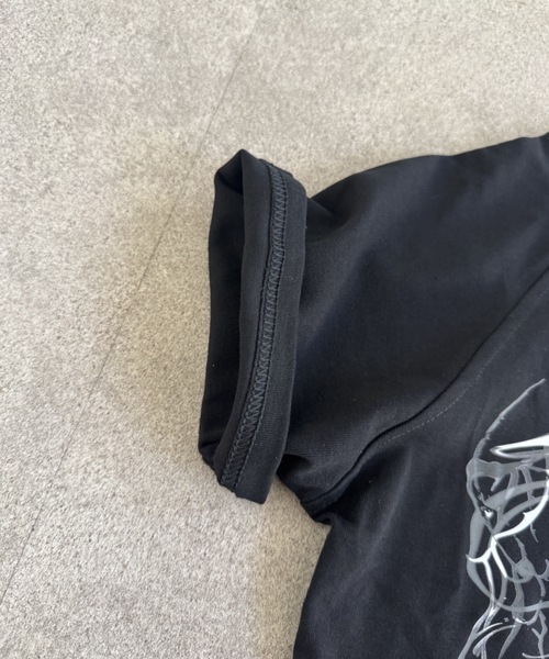 SHEPP(シープ)の「Y2Kデザイン サイバーロゴ タイトフィット半袖Tシャツ(Tシャツ/カットソー・レディース・ブラック/ホワイト・M/S)」の15枚目の写真