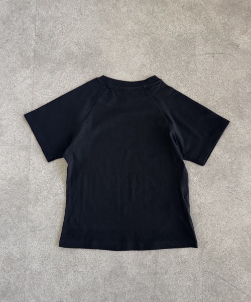 SHEPP(シープ)の「Y2Kデザイン サイバーロゴ タイトフィット半袖Tシャツ(Tシャツ/カットソー・レディース・ブラック/ホワイト・M/S)」の17枚目の写真