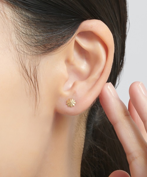 festaria bijou SOPHIA(フェスタリアビジュソフィア)の「K10YG ピアス(ピアス(両耳用)・レディース・イエローゴールド・ONE SIZE)」の3枚目の写真