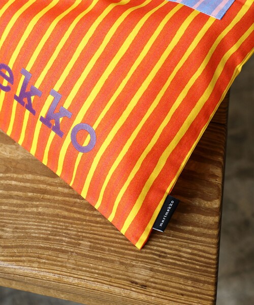 marimekko(マリメッコ)の「marimekko / piccolo トートバッグ(トートバッグ・レディース・ネイビー/オレンジ・ONE SIZE)」の17枚目の写真