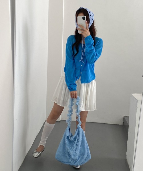 NoBelle(ノベル)の「花柄フリルショルダーバック 肩掛けバック/トートバック(ショルダーバッグ・レディース・ブラック/ブルー/ホワイト・FREE)」の7枚目の写真