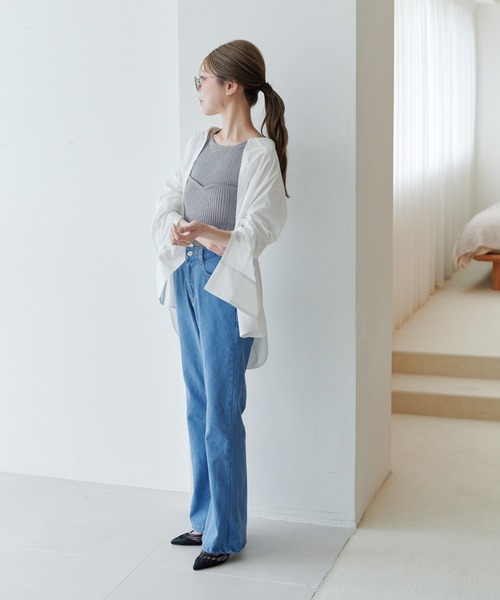 Olume (オリュム)の「セミフレアデニムパンツ(デニムパンツ・レディース・ブルー・M/S)」の17枚目の写真