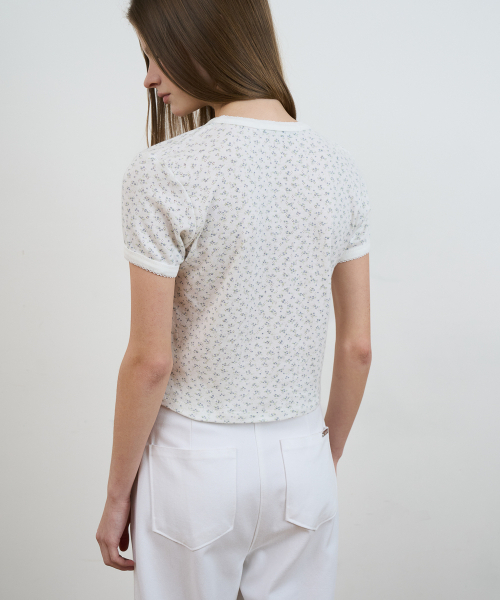 DEHEVE（デヘヴェ）の「Flower Lace T-shirt [Ivory]（Tシャツ/カットソー・レディース・アイボリー・OS）」の4枚目の写真