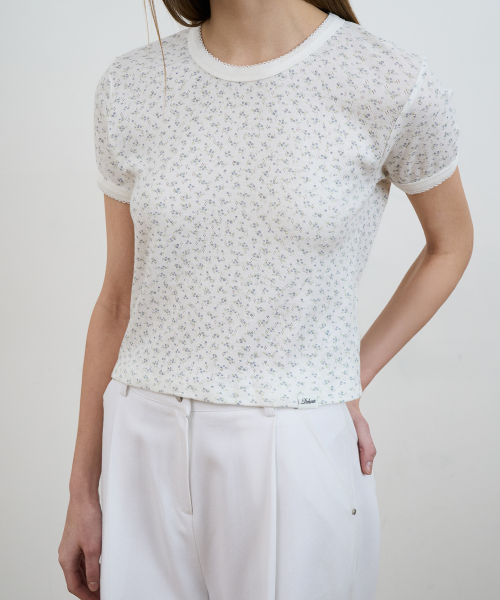 DEHEVE（デヘヴェ）の「Flower Lace T-shirt [Ivory]（Tシャツ/カットソー・レディース・アイボリー・OS）」の5枚目の写真