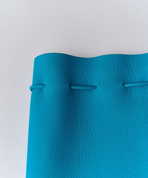 ITTI（イッチ）の「【ITTI】HERRIE KINCHAKU POUCH-PM（ハンドバッグ・メンズ・ブルー系その他・FREE）」の4枚目の写真