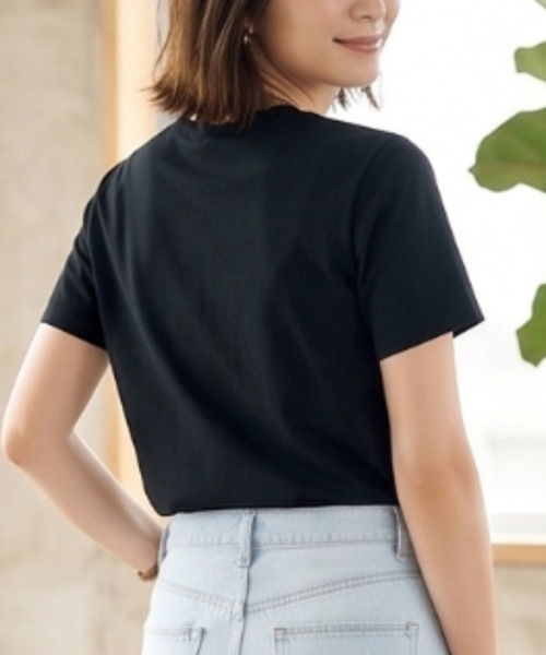 Belta attrice(ベルタアトリーチェ)の「【接触冷感】ハイツイストコットン フライス編み クルーネック Tシャツ 薄手インナー/半袖(Tシャツ/カットソー・レディース・ホワイト/グレー/カーキ/ブルー/ダークネイビー/ラベンダー/イエロー/スモークピンク/ダークオレンジ/ブラック・FREE)」の15枚目の写真