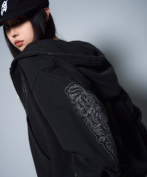Subciety（サブサエティ）の「Ivy zip up hoodie（ベスト・メンズ・グレー/ブラック・LARGE/X-LARGE/SMALL/MEDIUM）」の21枚目の写真