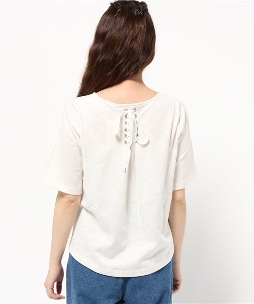 earth music&ecology（アースミュージックアンドエコロジー）の「【2016Summer】バックレースアッププルオーバー（Tシャツ/カットソー・レディース・アイボリー/カーキ/サックスブルー/ネイビー・FREE）」の7枚目の写真