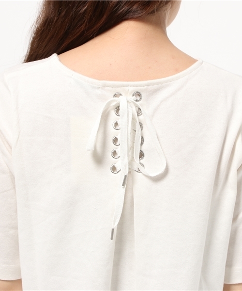 earth music&ecology（アースミュージックアンドエコロジー）の「【2016Summer】バックレースアッププルオーバー（Tシャツ/カットソー・レディース・アイボリー/カーキ/サックスブルー/ネイビー・FREE）」の9枚目の写真