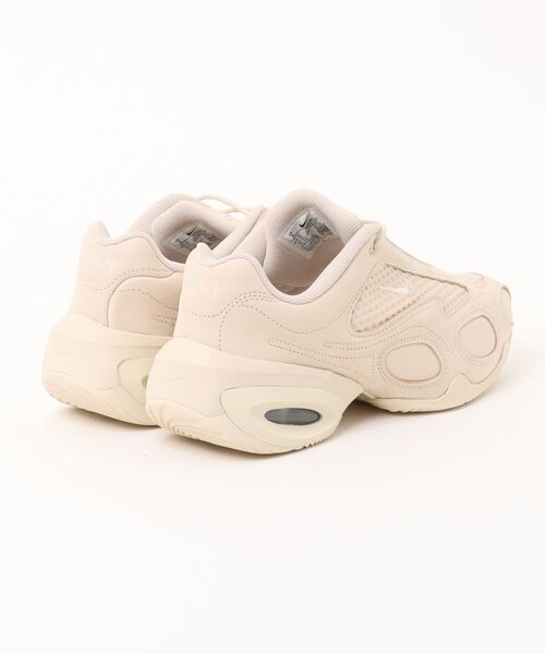 emmi（エミ）の「【NIKE】AIR MAX MUSE（スニーカー・レディース・ベージュ・25.5/25/23.5/23/24.5/24）」の2枚目の写真