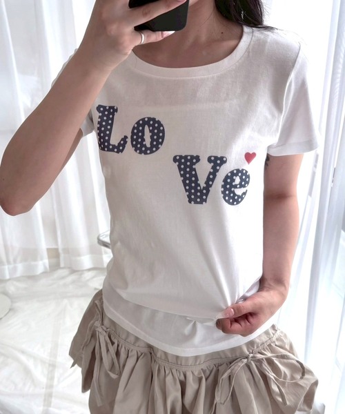 cuorequal（クオレコール）の「ドットいっぱいハートプリントショート丈半袖Tシャツ（Tシャツ/カットソー・レディース・ホワイト・WM）」の3枚目の写真