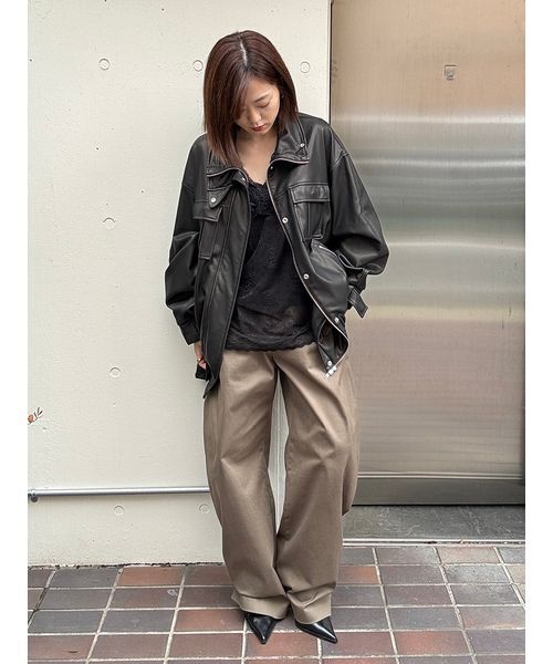 Henon.(ヘノン)の「カーブコットントラウザーパンツ(その他パンツ・レディース・カーキ/ブラック・36/38)」の11枚目の写真