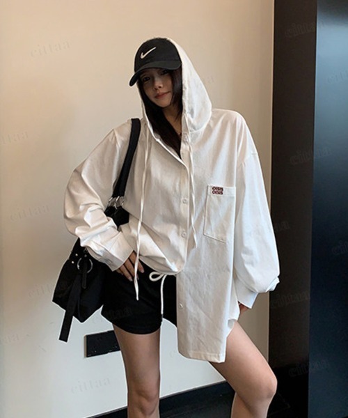 Dalfwin(ダールフィン)の「韓国ファッション OISIS刺繍ロゴ入りフード付き長袖シャツ(Tシャツ/カットソー・レディース・ホワイト/グレー・FREE)」の4枚目の写真