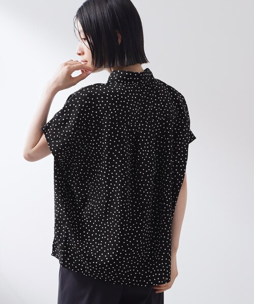 THE SHOP TK （ザ ショップ ティーケー ）の「大人のためのドット柄 襟付きブラウス（シャツ/ブラウス・レディース・アイボリー系/ダークブラウン系/ブラック系・12/13）」の8枚目の写真