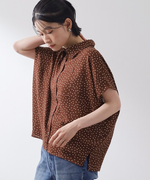 THE SHOP TK （ザ ショップ ティーケー ）の「大人のためのドット柄 襟付きブラウス（シャツ/ブラウス・レディース・アイボリー系/ダークブラウン系/ブラック系・12/13）」の4枚目の写真