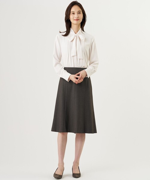 J.PRESS(ジェイプレス)の「【セットアップ対応】T/R アルガンシルク フレア スカート(スカート・レディース・ネイビー系1/ダークブラウン系・7/9/11)」の5枚目の写真