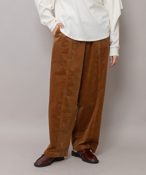 Munich(ミューニック)の「9ウェルソフトコーデュロイ バレルパンツ(その他パンツ・レディース・ミント/ライトイエロー/ブラウン・M/S/XS)」の2枚目の写真