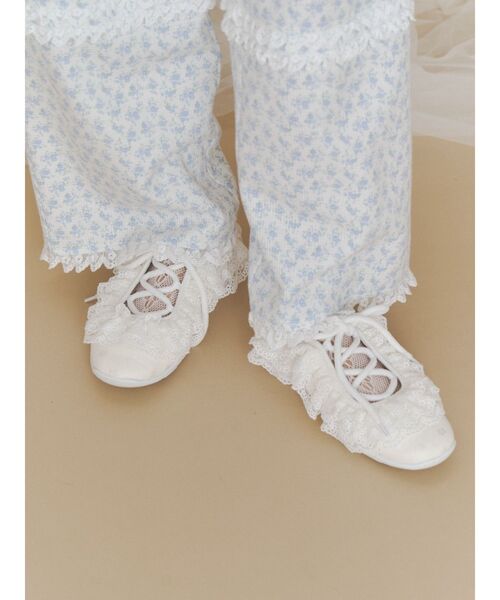 merry jenny(メリージェニー)の「Frill Ballet Sneakers(スニーカー・レディース・ミント/ブラック/オフホワイト・LARGE/MEDIUM)」の4枚目の写真